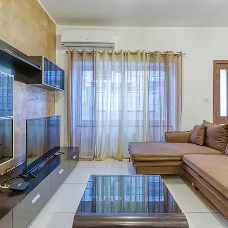 Modern 2-bedroom Maisonette In Swieqi *