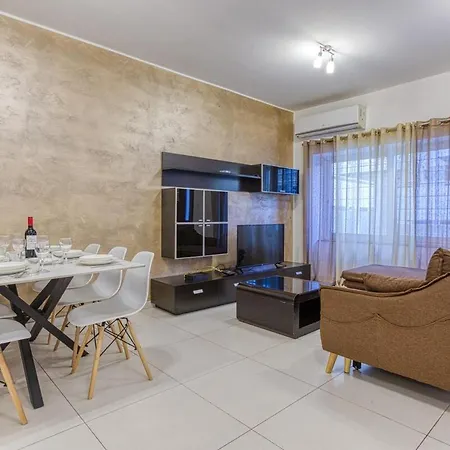 Modern 2-bedroom Maisonette In Swieqi Apartment