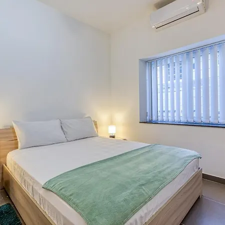 Modern 2-bedroom Maisonette In Swieqi Lejlighed *