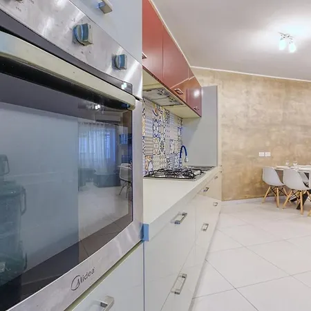 Modern 2-bedroom Maisonette In Swieqi Lejlighed