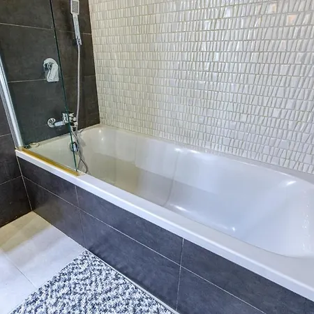 Modern 2-bedroom Maisonette In Swieqi Lejlighed *